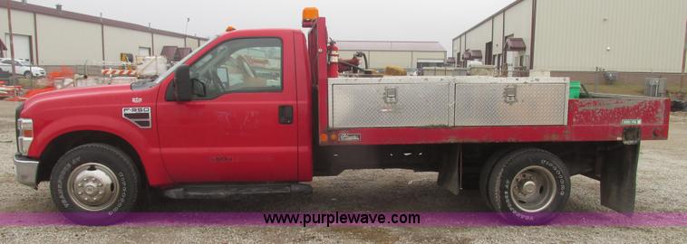 image for item H4683 2008 Ford F350  XL Super Duty flatbed truck