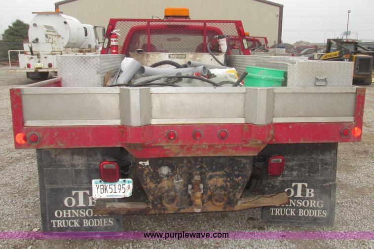 image for item H4683 2008 Ford F350  XL Super Duty flatbed truck
