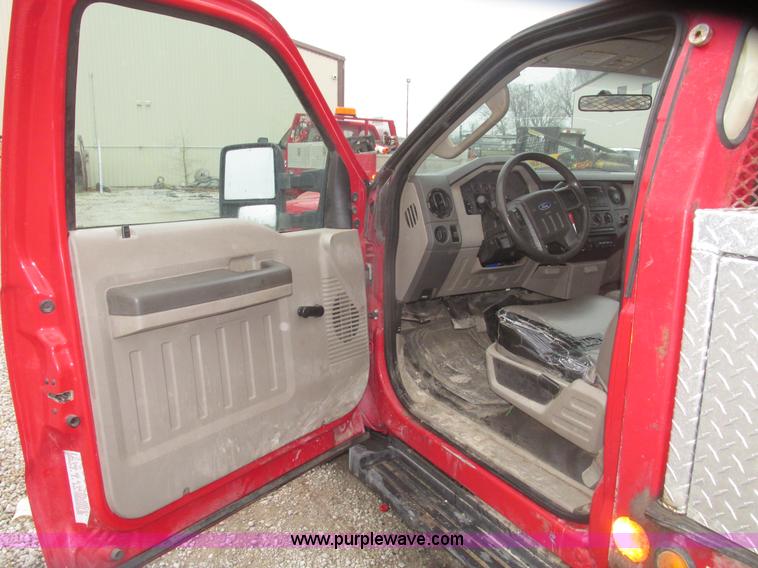 image for item H4683 2008 Ford F350  XL Super Duty flatbed truck