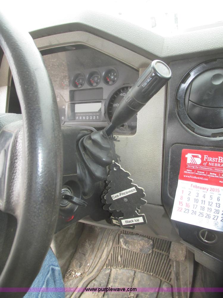 image for item H4683 2008 Ford F350  XL Super Duty flatbed truck