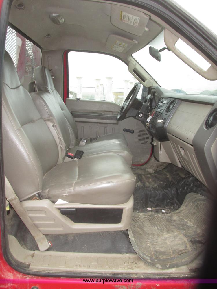 image for item H4683 2008 Ford F350  XL Super Duty flatbed truck