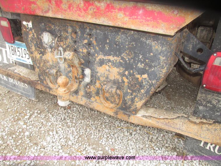 image for item H4683 2008 Ford F350  XL Super Duty flatbed truck