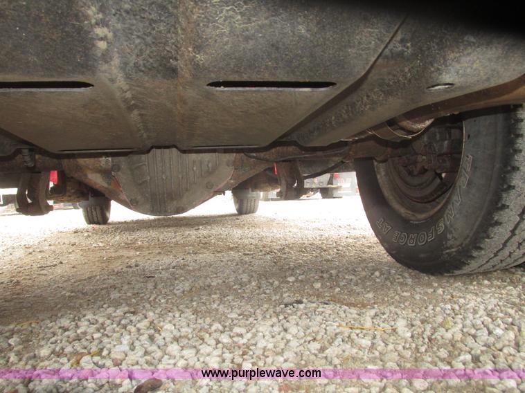 image for item H4683 2008 Ford F350  XL Super Duty flatbed truck