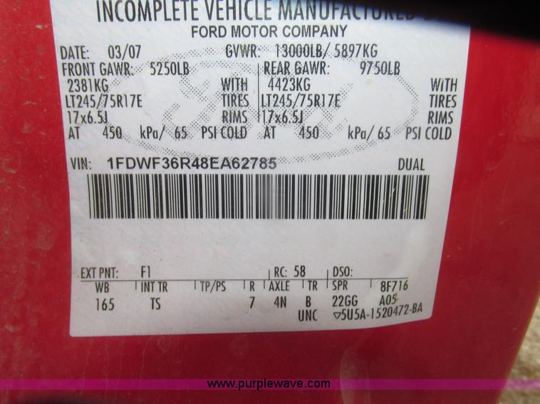 image for item H4683 2008 Ford F350  XL Super Duty flatbed truck