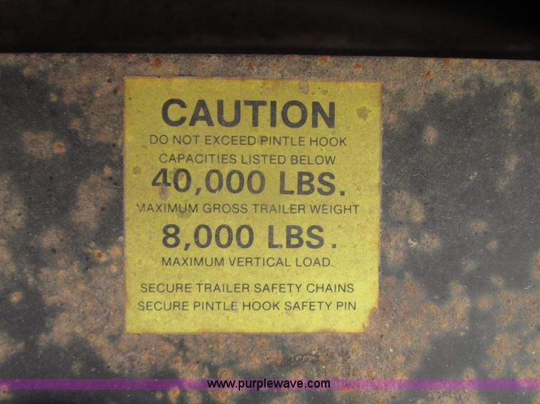 image for item H4684 2001 Ford F350  XL Super Duty flatbed truck