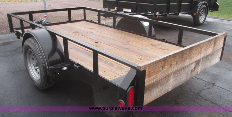 image for item H4686 2014 Lamar tilt deck trailer