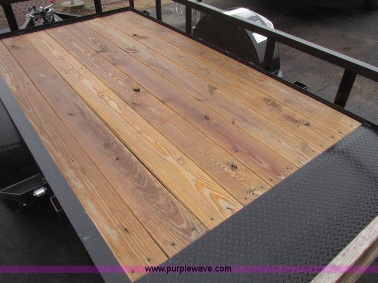 image for item H4686 2014 Lamar tilt deck trailer