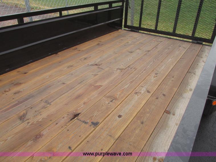 image for item H4687 2014 Lamar utility trailer