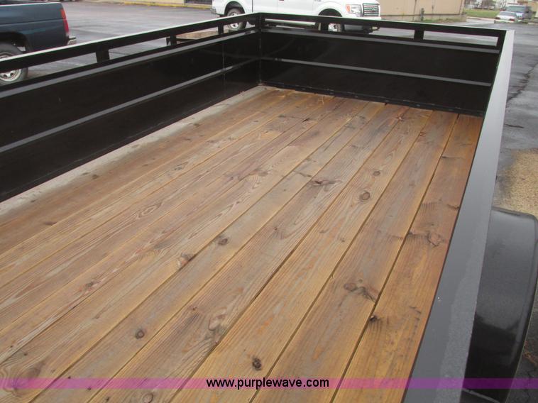 image for item H4687 2014 Lamar utility trailer