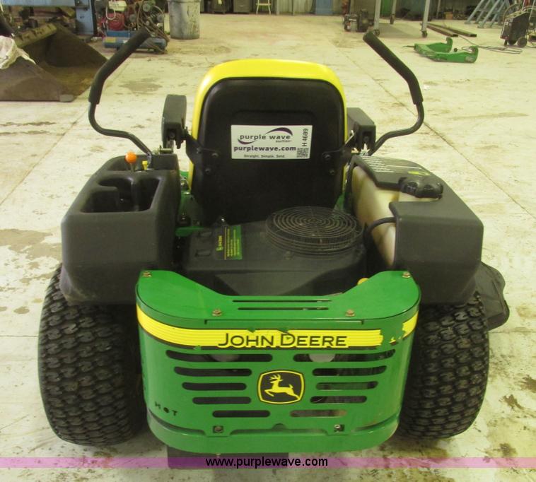 image for item H4689 2009 John Deere Z445 EZ Track riding lawn mower