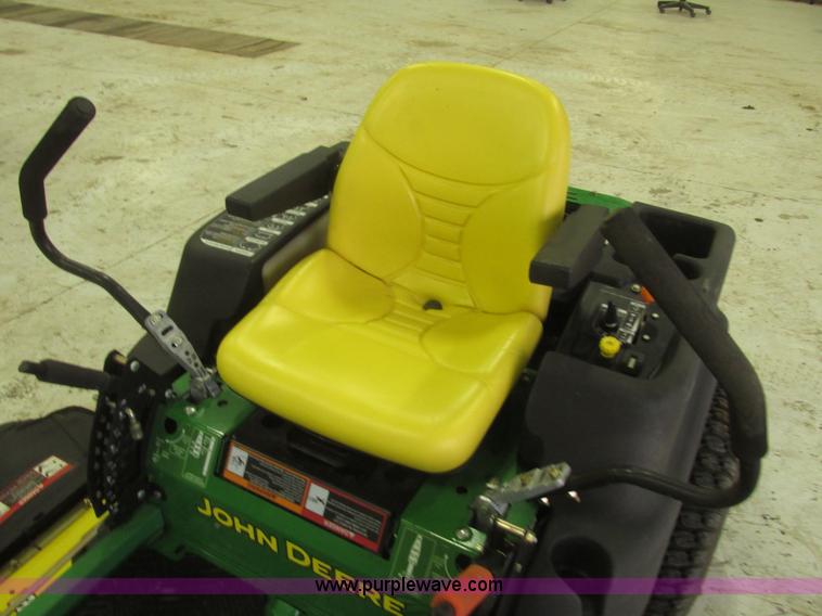 image for item H4689 2009 John Deere Z445 EZ Track riding lawn mower