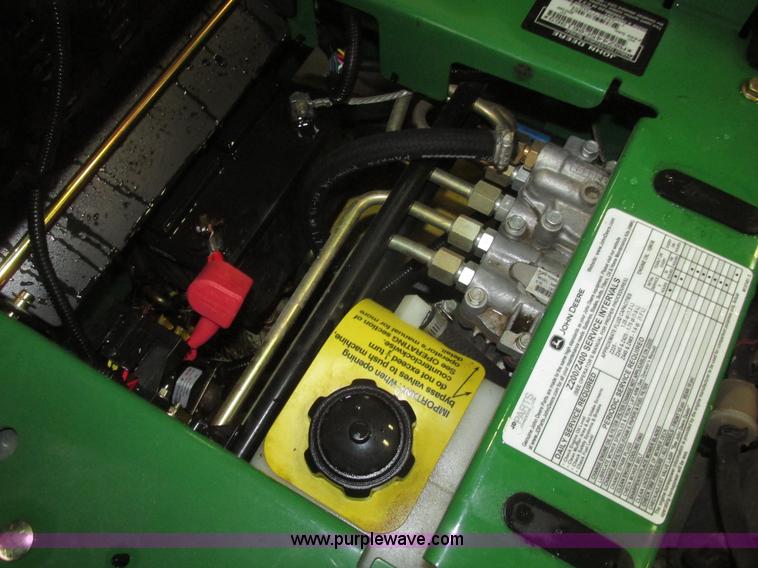 image for item H4689 2009 John Deere Z445 EZ Track riding lawn mower