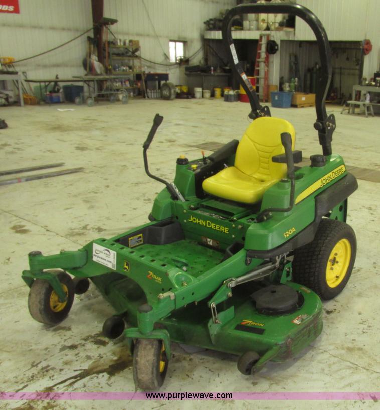 image for item H4690 2008 John Deere Z520A riding lawn mower