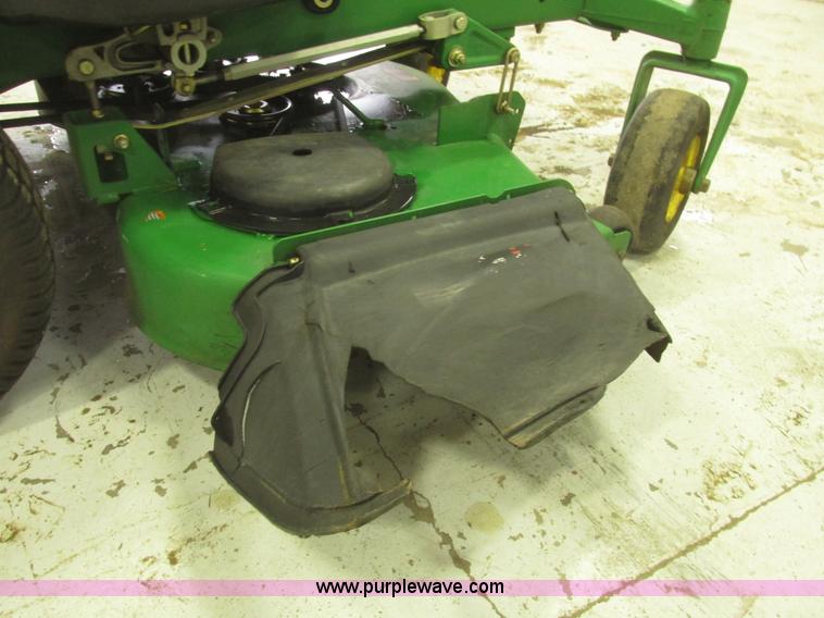 image for item H4690 2008 John Deere Z520A riding lawn mower