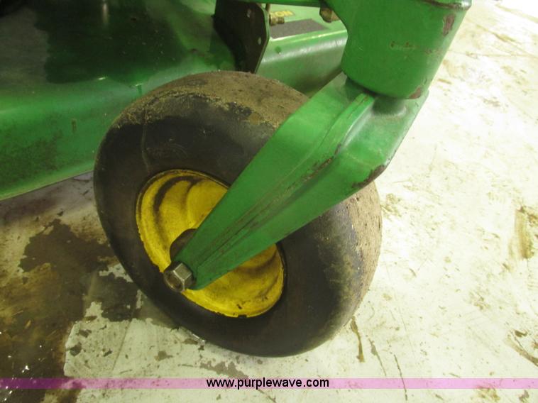 image for item H4690 2008 John Deere Z520A riding lawn mower