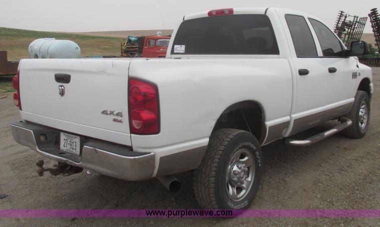 image for item H4698 2007 Dodge Ram 2500 SLT Quad Cab pickup truck