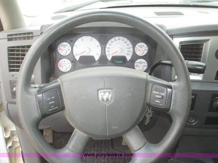 image for item H4698 2007 Dodge Ram 2500 SLT Quad Cab pickup truck