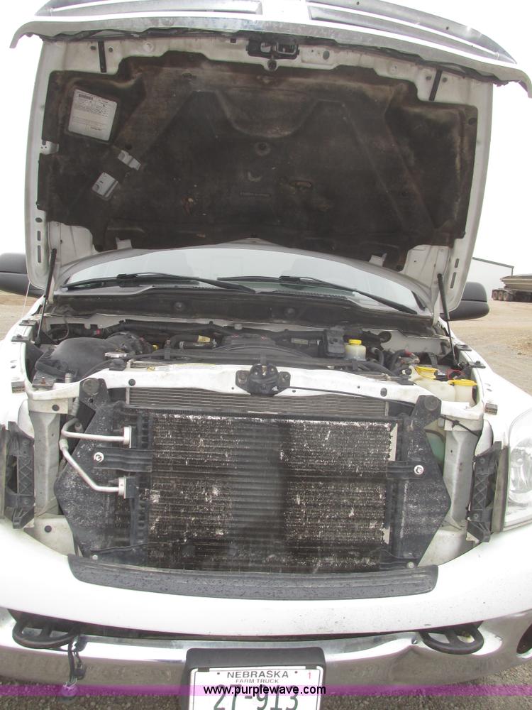 image for item H4698 2007 Dodge Ram 2500 SLT Quad Cab pickup truck