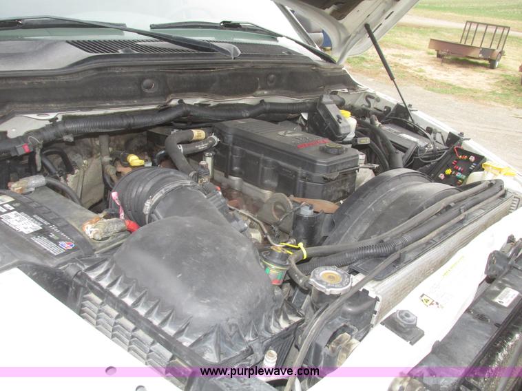 image for item H4698 2007 Dodge Ram 2500 SLT Quad Cab pickup truck