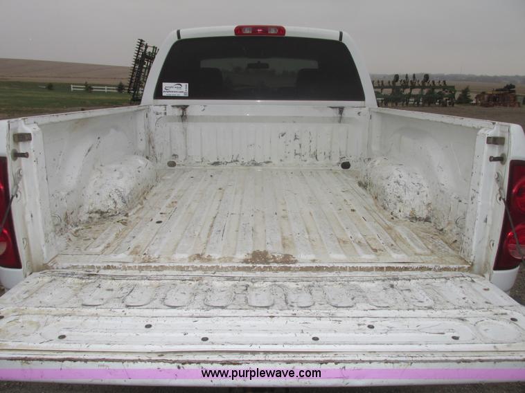 image for item H4698 2007 Dodge Ram 2500 SLT Quad Cab pickup truck