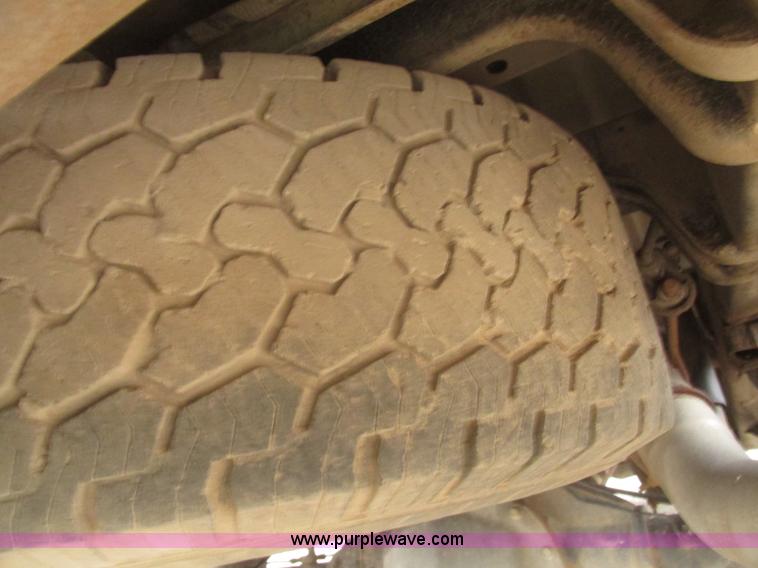 image for item H4698 2007 Dodge Ram 2500 SLT Quad Cab pickup truck