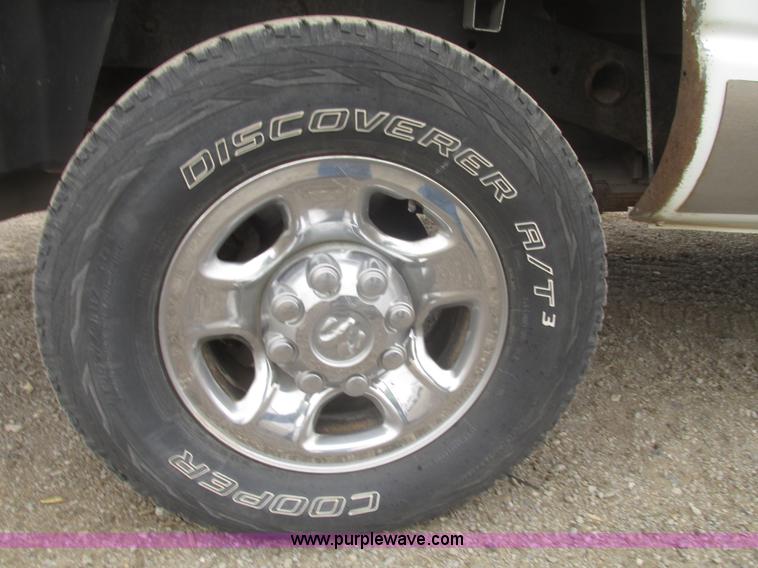 image for item H4698 2007 Dodge Ram 2500 SLT Quad Cab pickup truck