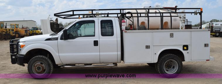 image for item H5214 2012 Ford F350 Super Duty Super Cab service truck
