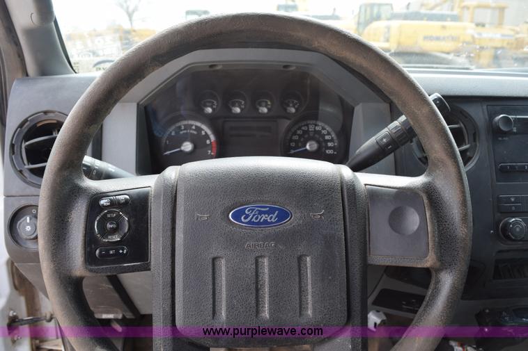 image for item H5214 2012 Ford F350 Super Duty Super Cab service truck