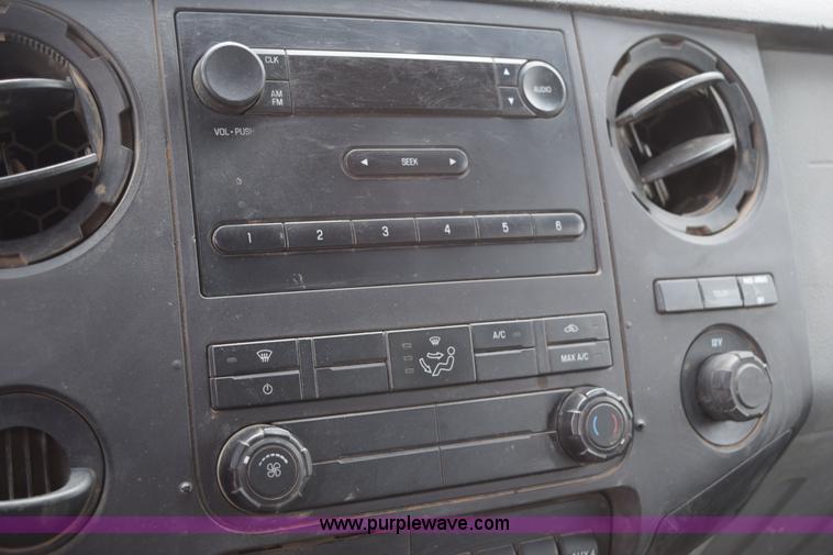 image for item H5214 2012 Ford F350 Super Duty Super Cab service truck