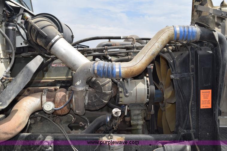 image for item H5215 1999 Freightliner FLD120 flatbed truck