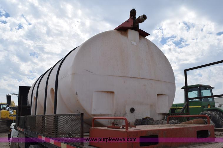 image for item H5215 1999 Freightliner FLD120 flatbed truck