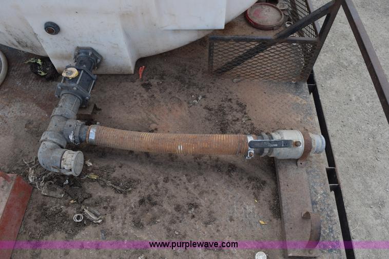 image for item H5215 1999 Freightliner FLD120 flatbed truck