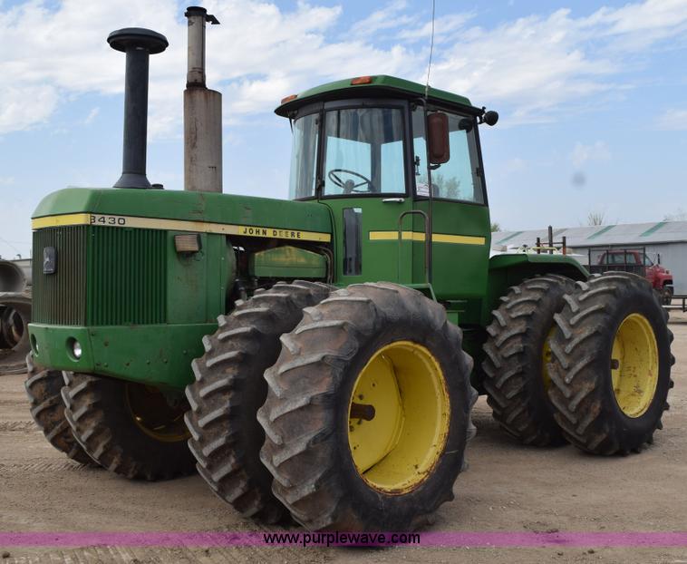 image for item H5216 1976 John Deere 8430 4WD tractor