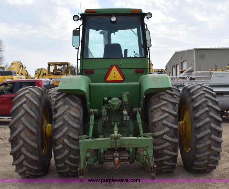 image for item H5216 1976 John Deere 8430 4WD tractor