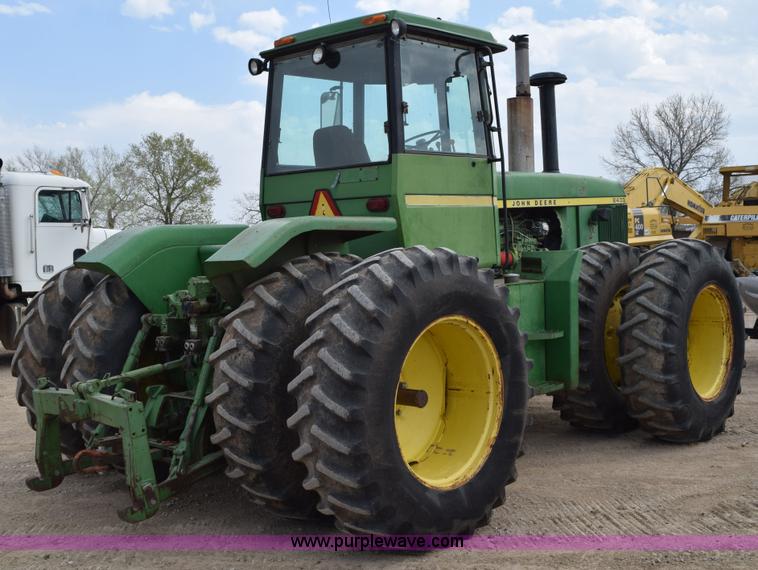 image for item H5216 1976 John Deere 8430 4WD tractor