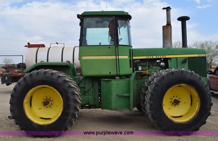 image for item H5216 1976 John Deere 8430 4WD tractor