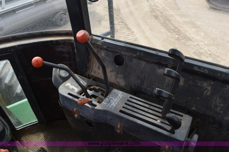 image for item H5216 1976 John Deere 8430 4WD tractor