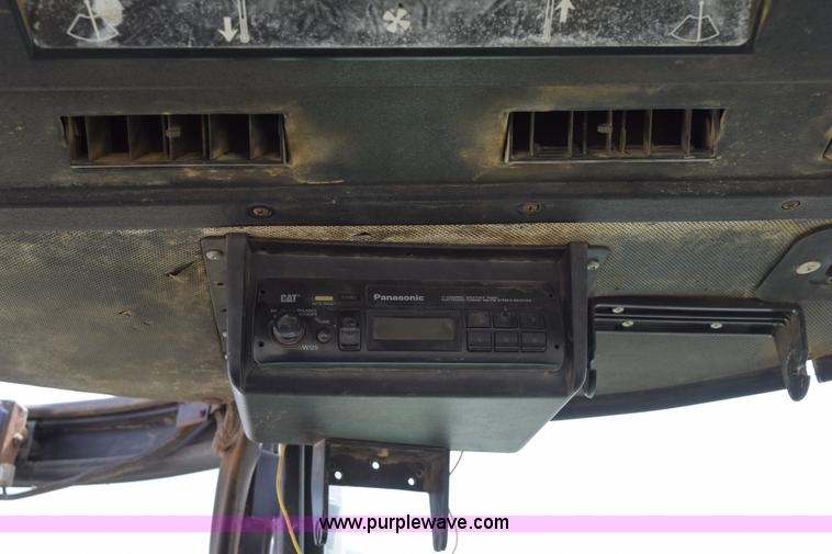 image for item H5216 1976 John Deere 8430 4WD tractor