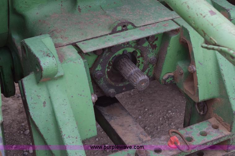 image for item H5216 1976 John Deere 8430 4WD tractor