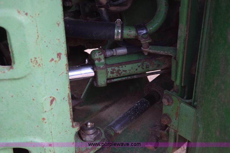 image for item H5216 1976 John Deere 8430 4WD tractor