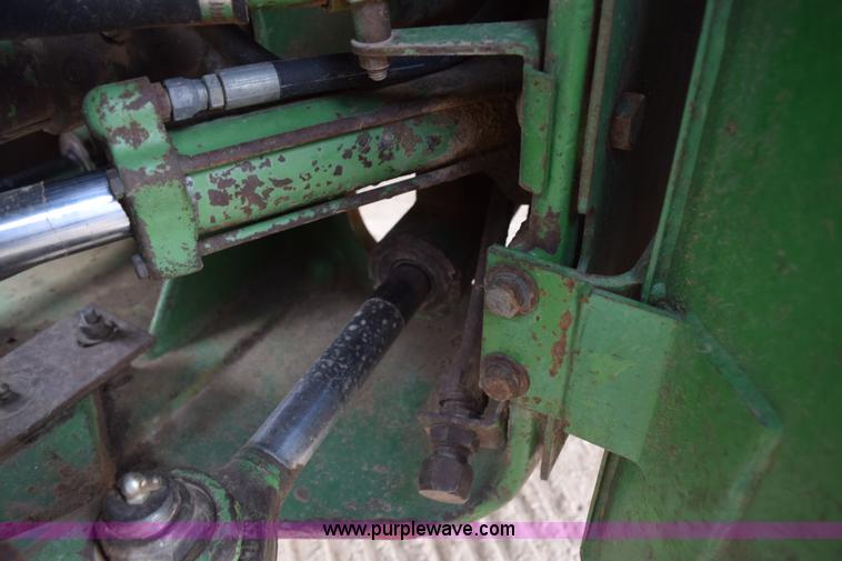 image for item H5216 1976 John Deere 8430 4WD tractor