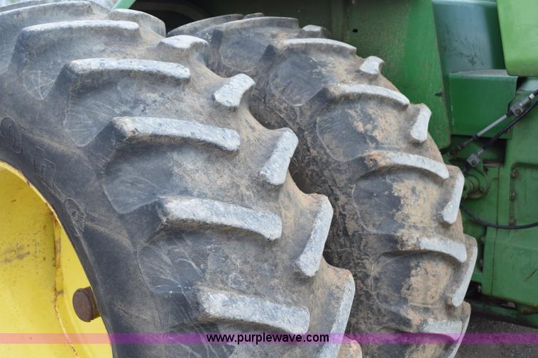 image for item H5216 1976 John Deere 8430 4WD tractor