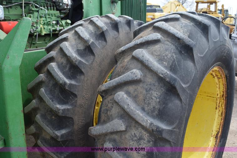 image for item H5216 1976 John Deere 8430 4WD tractor