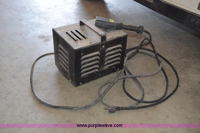 image for item H5228 Ez-go golf cart