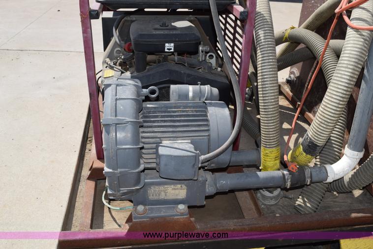 image for item H5231 Ez-go XI-875 cart