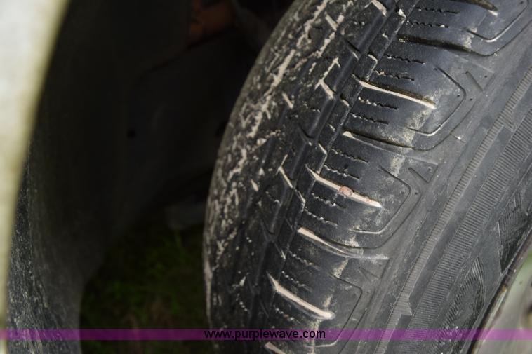 image for item H5244 2006 Ford F150 pickup truck