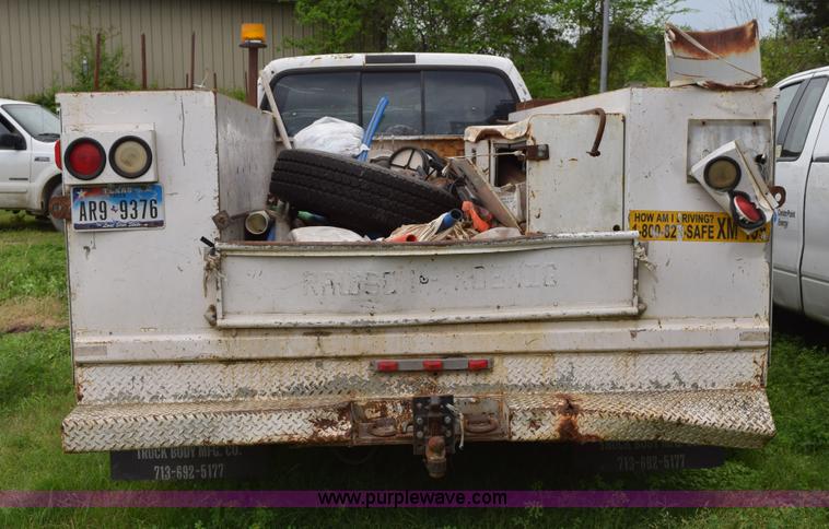 image for item H5245 2000 Ford F350 Super Duty utility truck