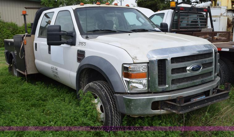 image for item H5247 2008 Ford F550 Crew Cab flatbed truck