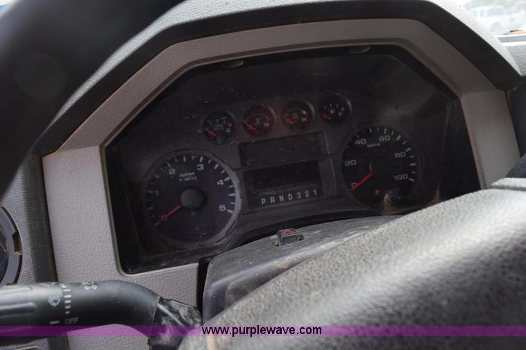 image for item H5247 2008 Ford F550 Crew Cab flatbed truck