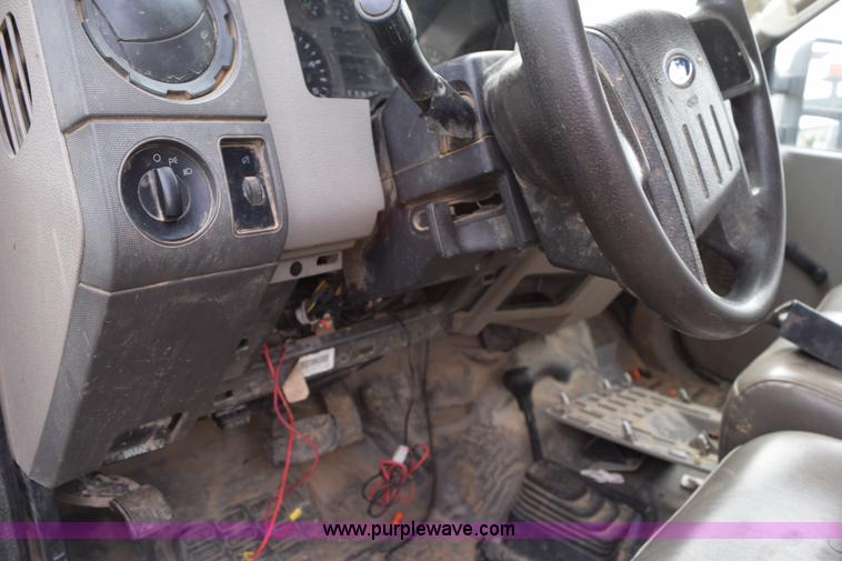 image for item H5247 2008 Ford F550 Crew Cab flatbed truck